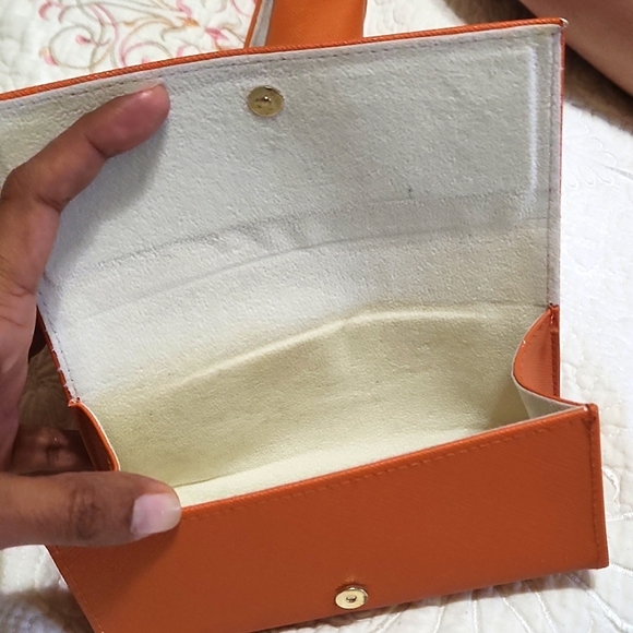 Tory Burch prescription bifocal sunglasses, with case, and a smaller case - Picture 11 of 12